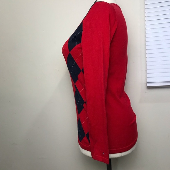 Tommy Hilfiger Argyle Sweater Women’s Size M V-Neck Color Red/Black Pullover. - Picture 4 of 14